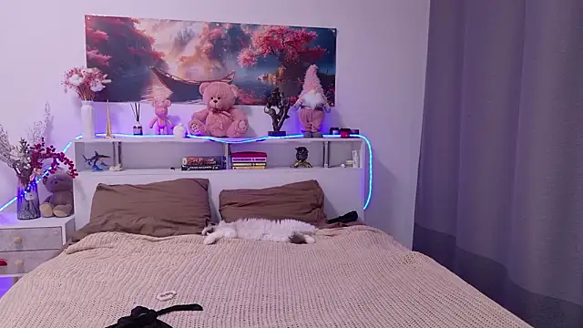 Nellie Medina online show from February 2026 05:00:02 PM