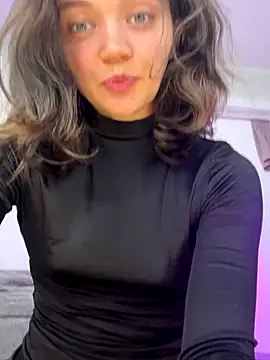 TheYourL online show from September 2025 09:38:02 PM