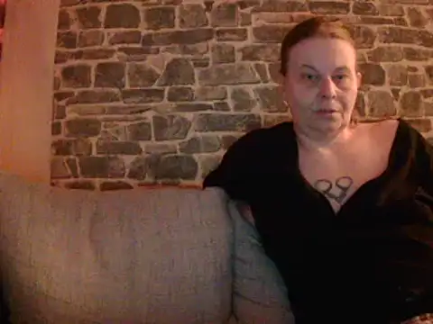 Sweet Phoenix online show from January 2025 05:44:01 PM