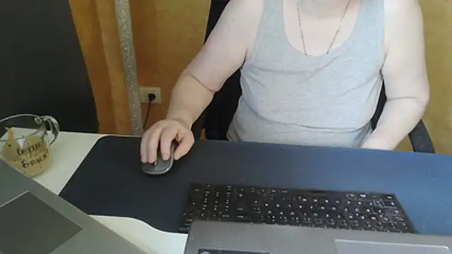 Snapshot of Sweet_Phoenix chatting on June 2026 06:24:02 AM Sweet Phoenix online show from June 2026 06:24:02 AM