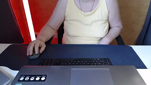 Snapshot of Sweet_Phoenix chatting on June 2026 07:47:02 AM Sweet Phoenix online show from June 2026 07:47:02 AM