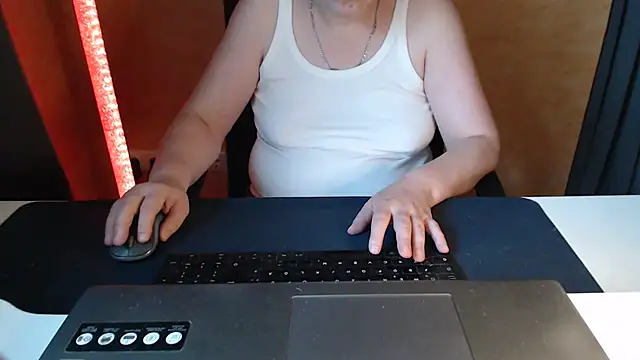 Snapshot of Sweet_Phoenix chatting on July 2026 07:37:02 AM Sweet Phoenix online show from July 2026 07:37:02 AM