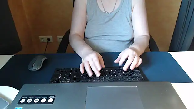Snapshot of Sweet_Phoenix chatting on July 2026 07:34:02 AM Sweet Phoenix online show from July 2026 07:34:02 AM