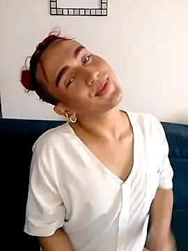 Lian Noath online show from February 2025 03:41:02 PM