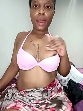 Snapshot of Thando04 chatting on February 2025 07:44:02 PM Thando04 online show from February 2025 07:44:02 PM