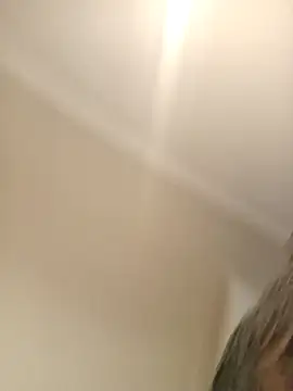 Snapshot of Thando04 chatting on February 2025 07:33:01 PM Thando04 online show from February 2025 07:33:01 PM