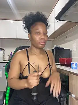 Snapshot of Thando04 chatting on September 2025 04:40:02 PM Thando04 online show from September 2025 04:40:02 PM