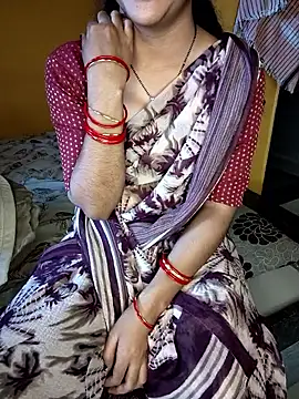 lovelygirl4567 online show from October 2025 05:15:02 AM