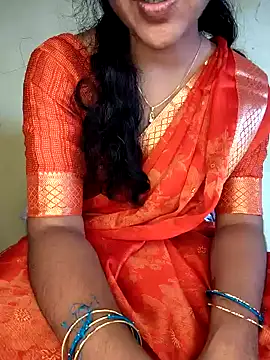 lovelygirl4567 online show from October 2025 05:15:01 AM