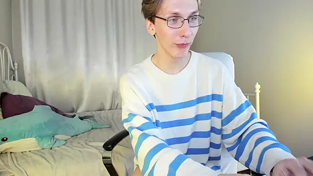 Adrian Di online show from February 2025 10:32:01 PM