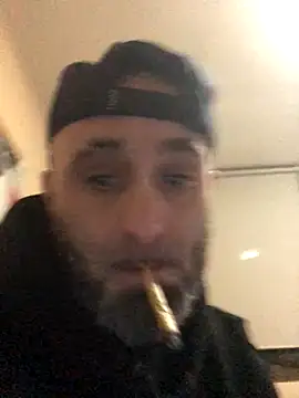 Snapshot of josueswvillaA1 chatting on November 2025 10:47:01 PM josueswvillaA1 online show from November 2025 10:47:01 PM