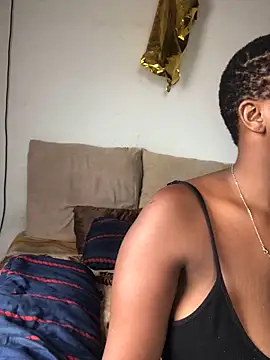 Snapshot of MKbesxxx chatting on December 2025 12:23:02 PM MKbesxxx online show from December 2025 12:23:02 PM