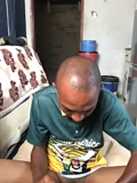 Snapshot of MKbesxxx chatting on February 2026 02:27:02 PM MKbesxxx online show from February 2026 02:27:02 PM