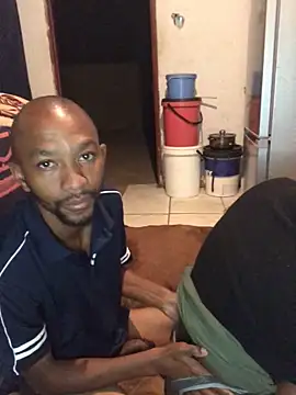 Snapshot of MKbesxxx chatting on March 2026 08:25:01 PM MKbesxxx online show from March 2026 08:25:01 PM