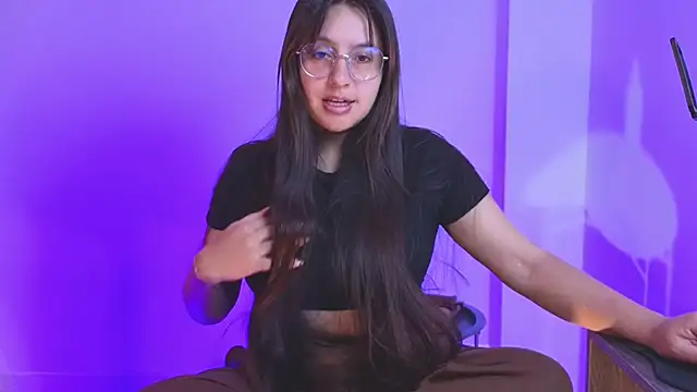 Gretta Hot online show from November 2025 04:29:01 PM