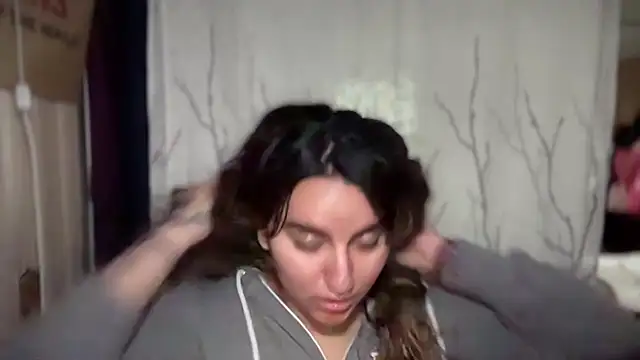 mamifresita online show from November 2025 07:19:01 PM