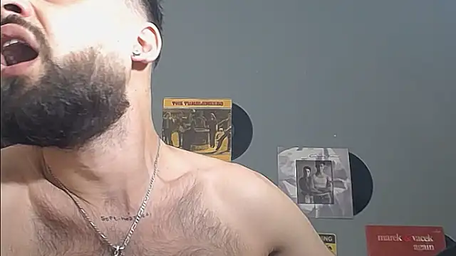 HairyRobxxx online show from March 2026 06:23:02 PM