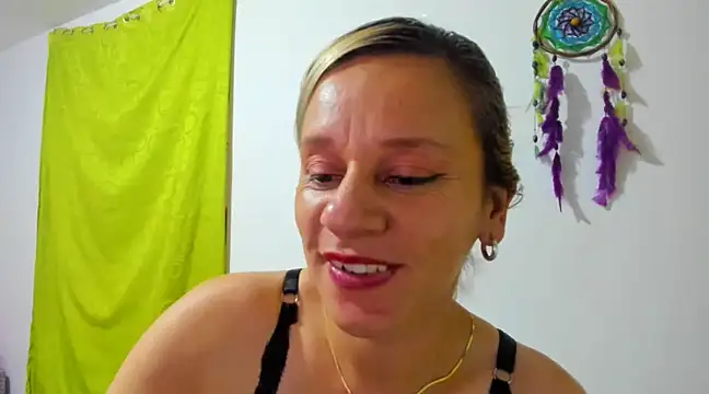 sofi saliva2511 online show from February 2025 06:06:01 PM