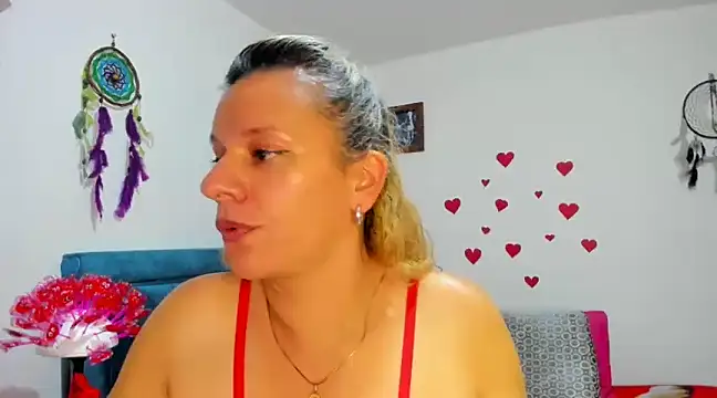 sofi saliva2511 online show from February 2025 08:37:01 PM