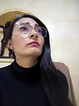 BELLA--26 online show from February 2025 11:15:02 PM