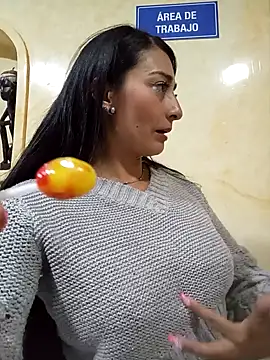 BELLA--26 online show from February 2025 10:40:02 PM