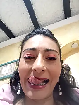 BELLA--26 online show from February 2025 08:33:01 PM