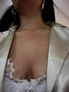 BELLA--26 online show from September 2025 02:29:02 PM