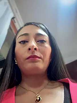 BELLA--26 online show from October 2025 01:54:01 PM