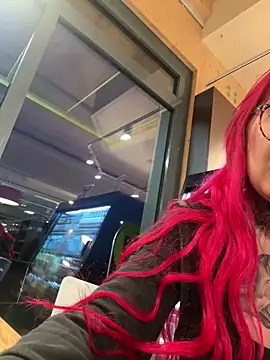 Snapshot of Mia-Fuchs chatting on February 2026 04:56:01 PM Mia-Fuchs online show from February 2026 04:56:01 PM