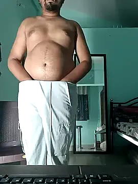 Snapshot of Desi_Heat chatting on January 2025 02:25:01 PM Desi Heat online show from January 2025 02:25:01 PM