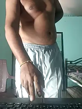 Snapshot of Desi_Heat chatting on January 2025 03:22:01 AM Desi Heat online show from January 2025 03:22:01 AM