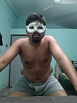 Snapshot of Desi_Heat chatting on March 2025 04:13:02 PM Desi Heat online show from March 2025 04:13:02 PM