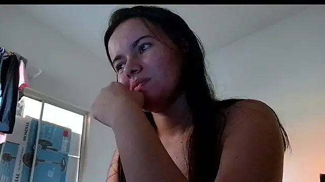 Snapshot of camillebr chatting on January 2025 08:26:01 PM camillebr online show from January 2025 08:26:01 PM