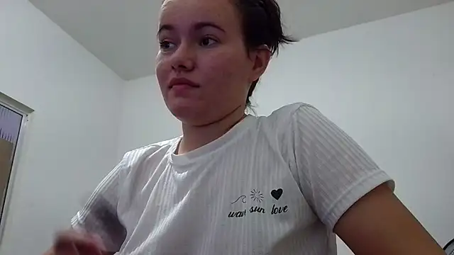 Snapshot of camillebr chatting on January 2025 08:46:01 PM camillebr online show from January 2025 08:46:01 PM