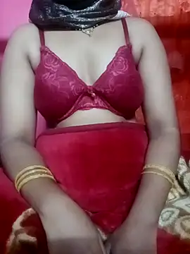 YourHotRandi online show from October 2025 06:39:01 PM