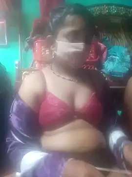 YourHotRandi online show from March 2026 06:12:02 PM