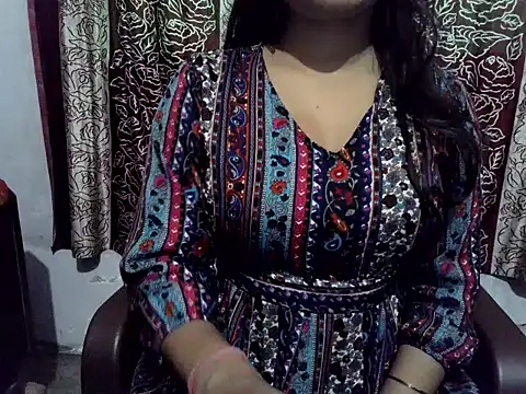 SIYA MAVI online show from October 2025 02:01:02 AM