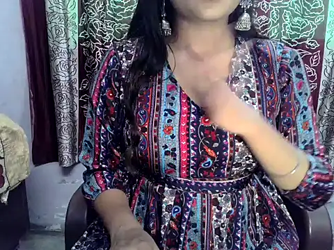 SIYA MAVI online show from December 2025 04:06:01 AM