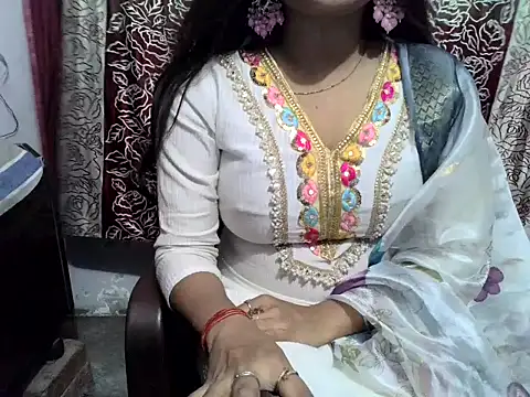 SIYA MAVI online show from June 2026 02:34:02 AM