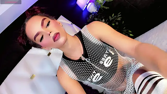 Diva Smith02 online show from April 2026 10:31:02 AM