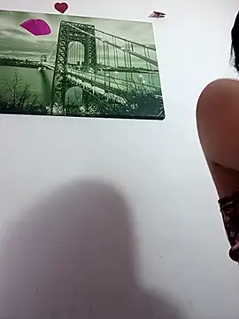 Anniee x online show from April 2026 12:29:02 PM