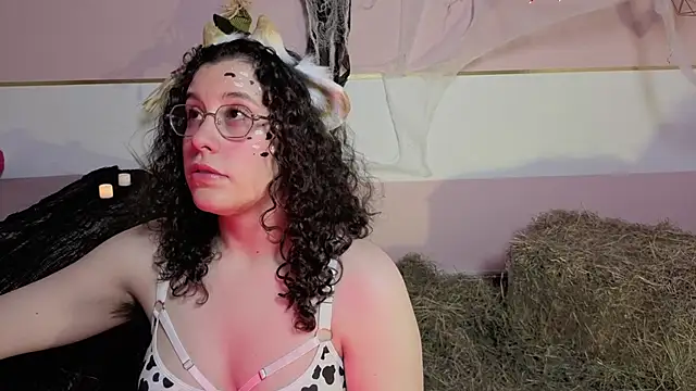 Snapshot of Charlotte__Miller chatting on October 2025 11:45:02 AM Charlotte Miller online show from October 2025 11:45:02 AM