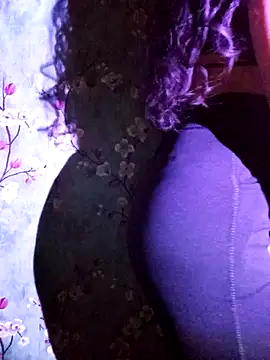 Angelnirvanaa online show from October 2025 02:18:01 PM