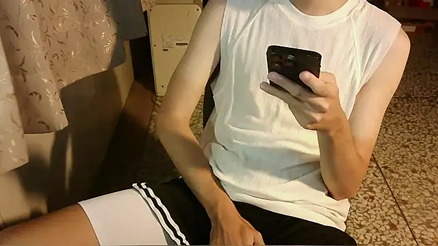 Snapshot of KYU890428 chatting on July 2026 05:26:02 PM KYU890428 online show from July 2026 05:26:02 PM