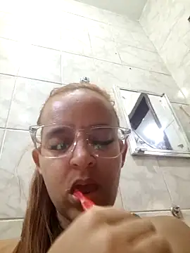 AliceRuivinha2 online show from September 2025 09:14:01 AM