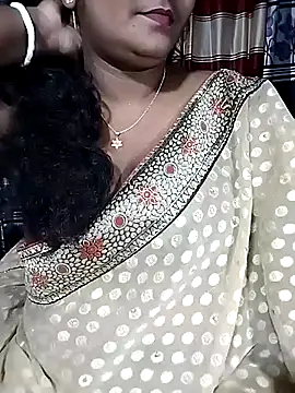 YERY HOT online show from October 2025 06:06:02 PM