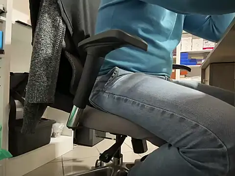 stefanosk online show from January 2025 06:52:01 AM