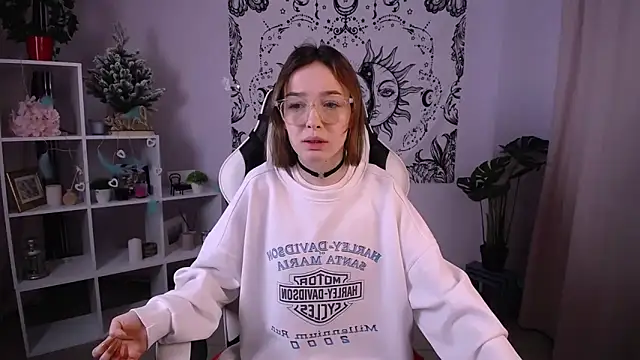 MiniSofy online show from January 2025 01:26:01 PM