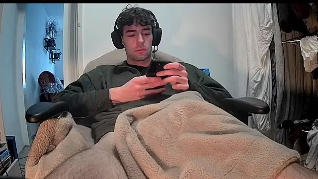 onesieboyx online show from February 2025 02:15:02 PM