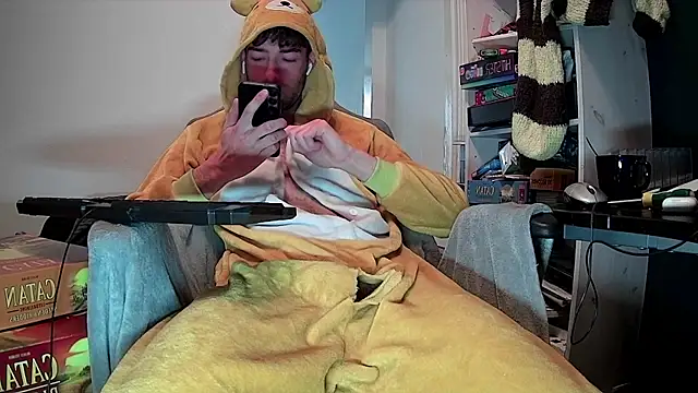 onesieboyx online show from March 2026 01:00:02 PM